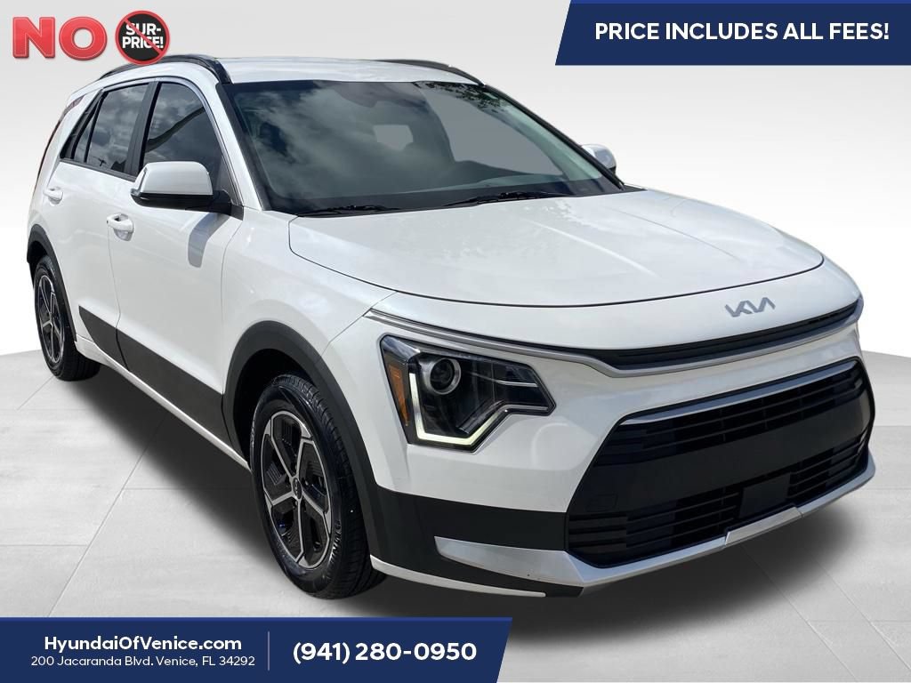 Used 2023 Kia Niro EX