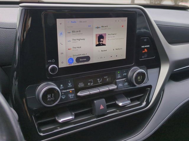 Certified 2024 Toyota Highlander LE image 11