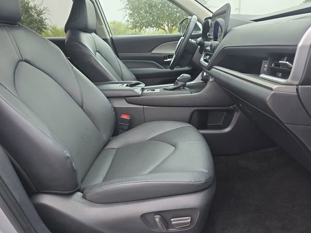 Certified 2025 Toyota Grand Highlander FWD image 10