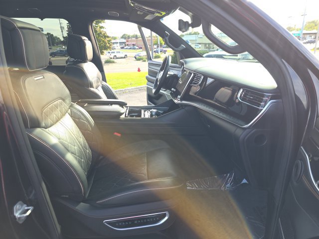 Used 2025 Jeep Grand Wagoneer L Series III w/ Quick Order Packagew 28T AWD/4WD image 40