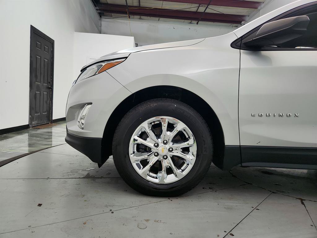 Used 2020 Chevrolet Equinox LS w/ LPO, Floor Liner Package FWD image 30