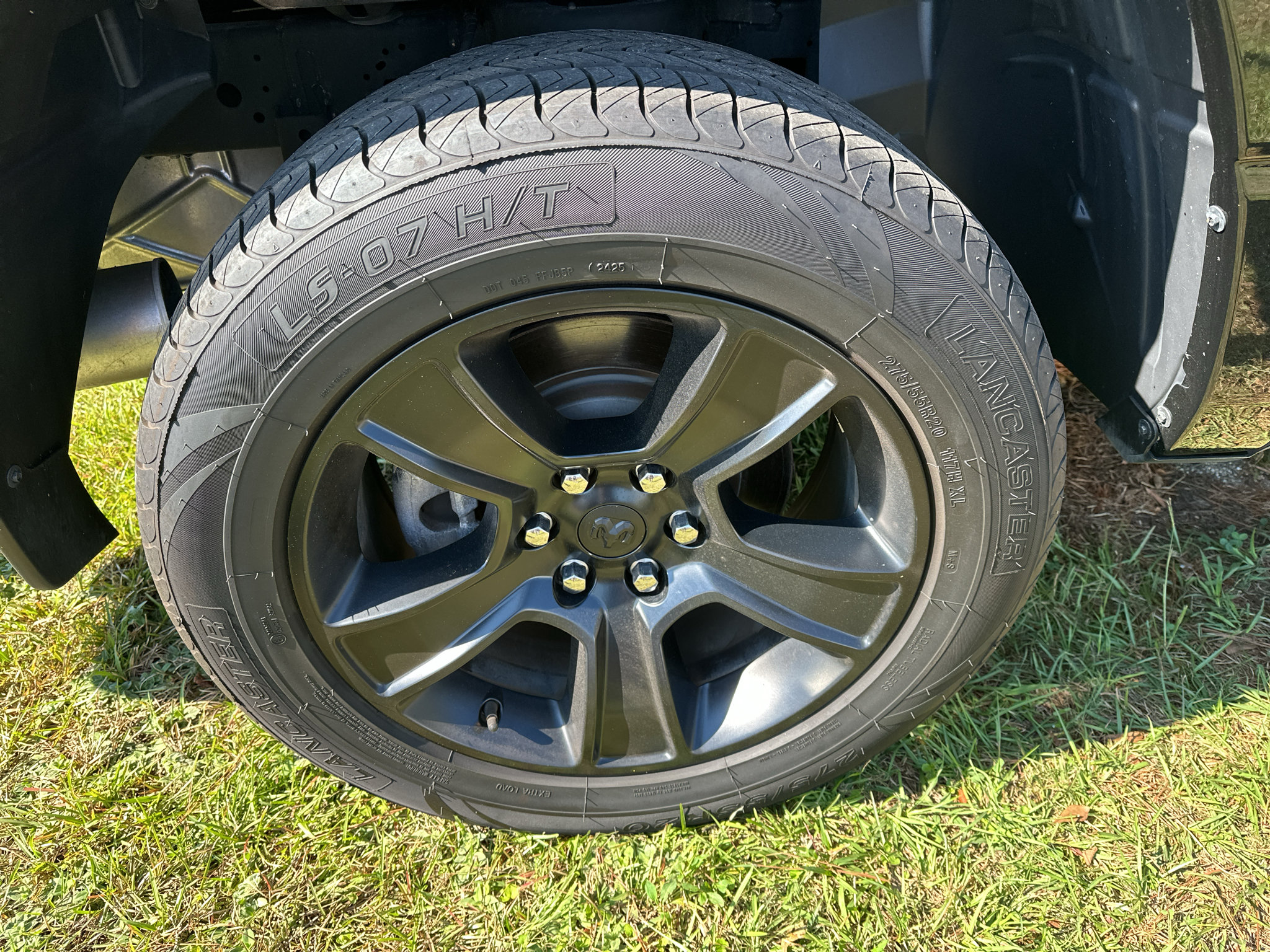 Used 2022 RAM 1500 Big Horn AWD/4WD image 5