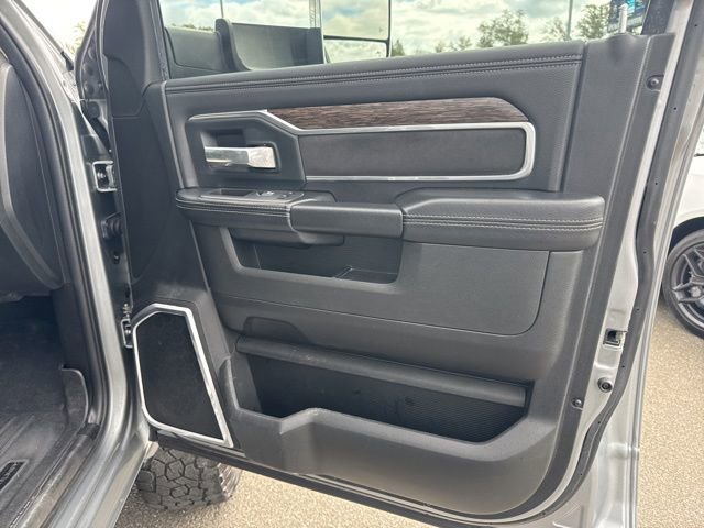 Used 2020 RAM 2500 Laramie AWD/4WD image 8