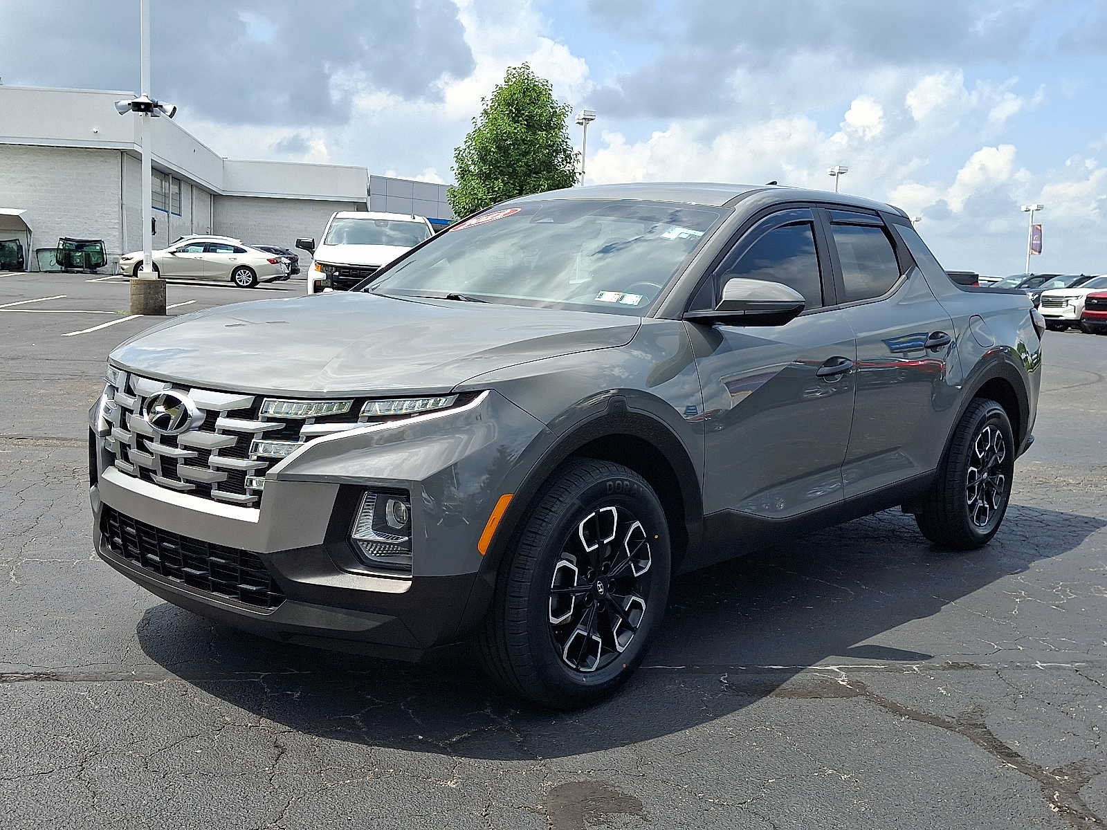 Used 2022 Hyundai Santa Cruz SEL w/ Cargo Package AWD/4WD image 3