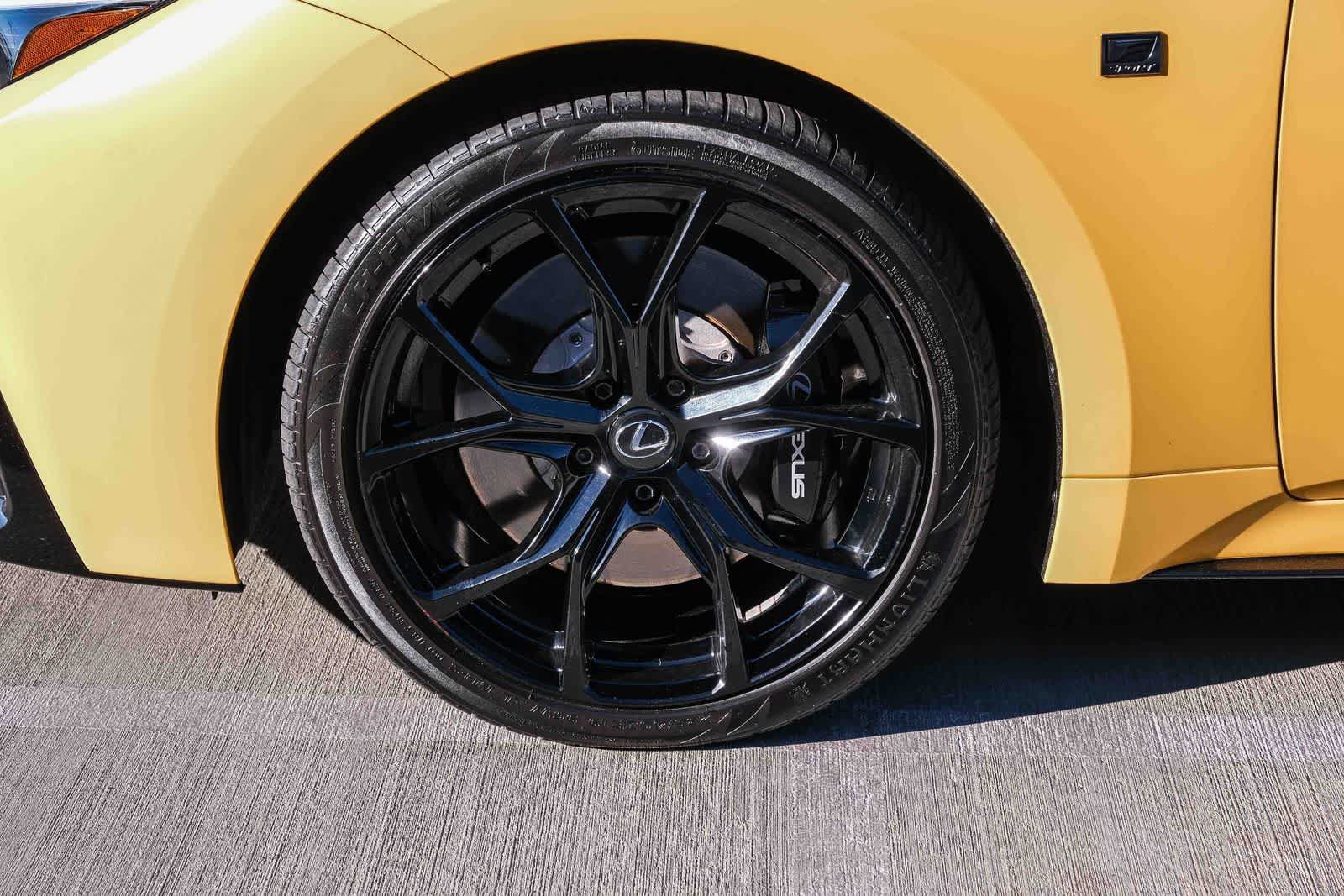 Used 2025 Lexus IS 500 RWD image 10
