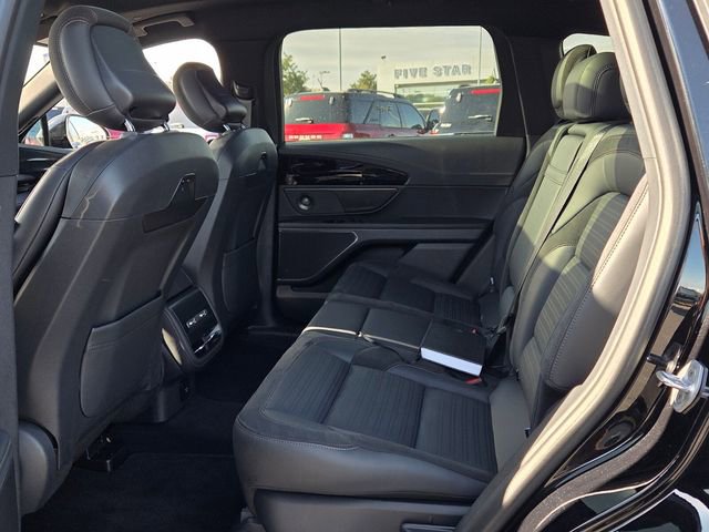 Used 2025 Lincoln Nautilus Reserve w/ Jet Appearance Package image 13