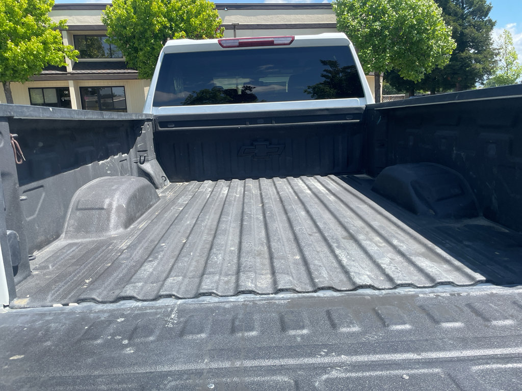 Used 2022 Chevrolet Silverado 2500 Custom w/ Custom Value Package AWD/4WD image 15