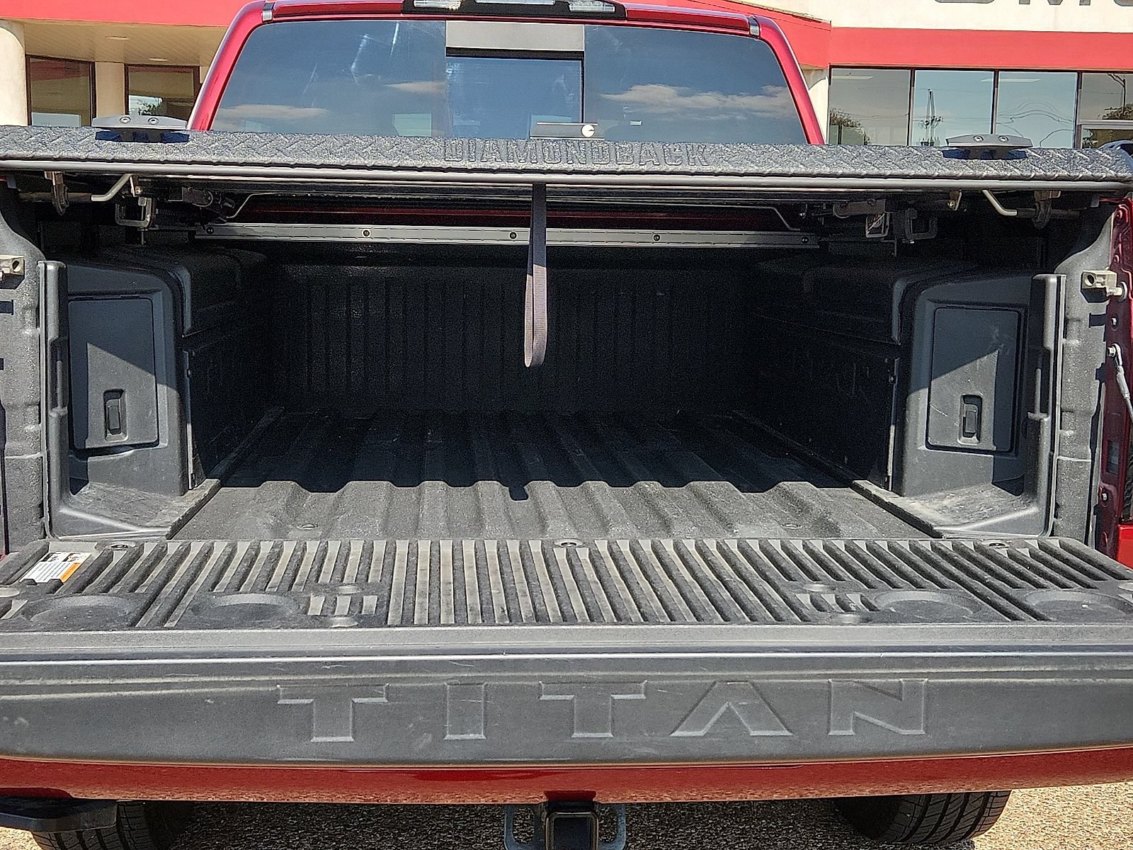 Used 2023 Nissan Titan Platinum Reserve w/ Moonroof Package AWD/4WD image 11