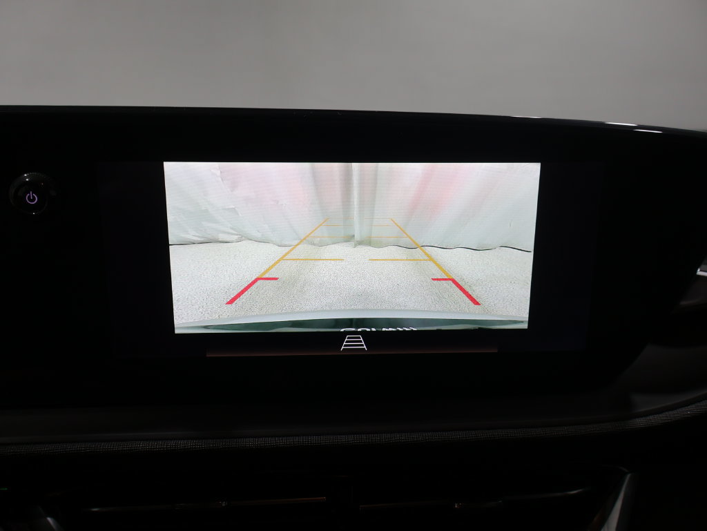 Used 2024 Buick Envista Sport Touring w/ Convenience I Package FWD image 25