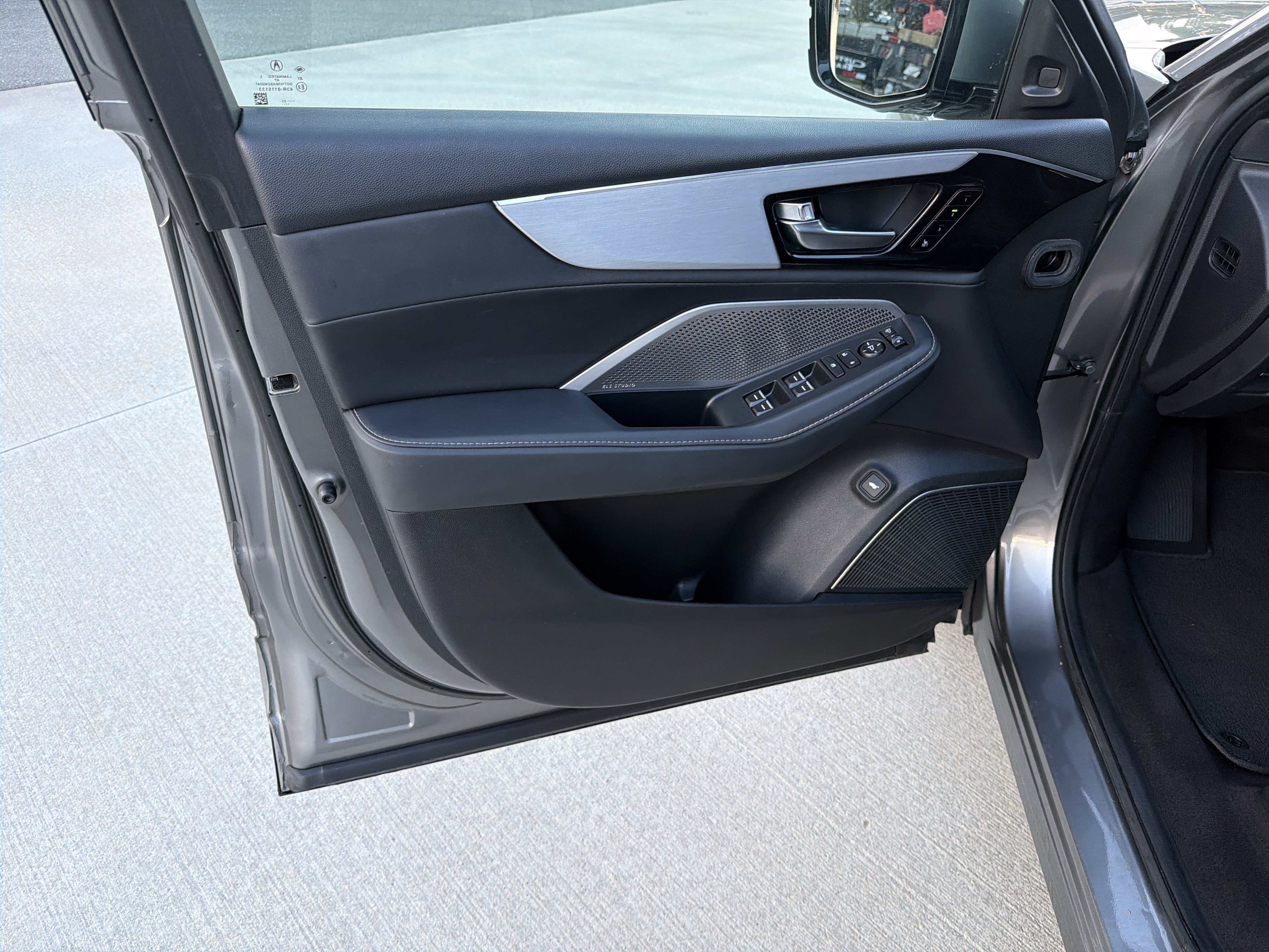 Certified 2023 Acura MDX w/ Technology Package FWD image 7
