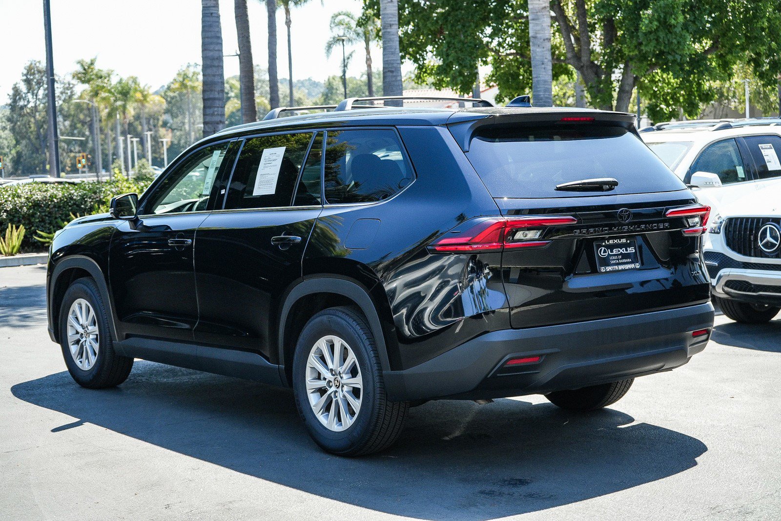 Used 2025 Toyota Grand Highlander FWD image 4