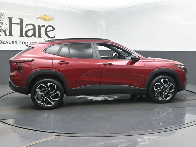 Used 2025 Chevrolet Trax RS FWD image 41