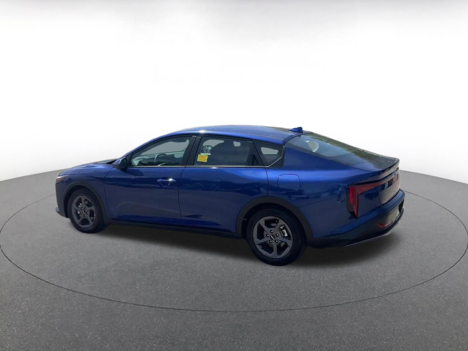 Used 2025 Kia K4 FWD image 10