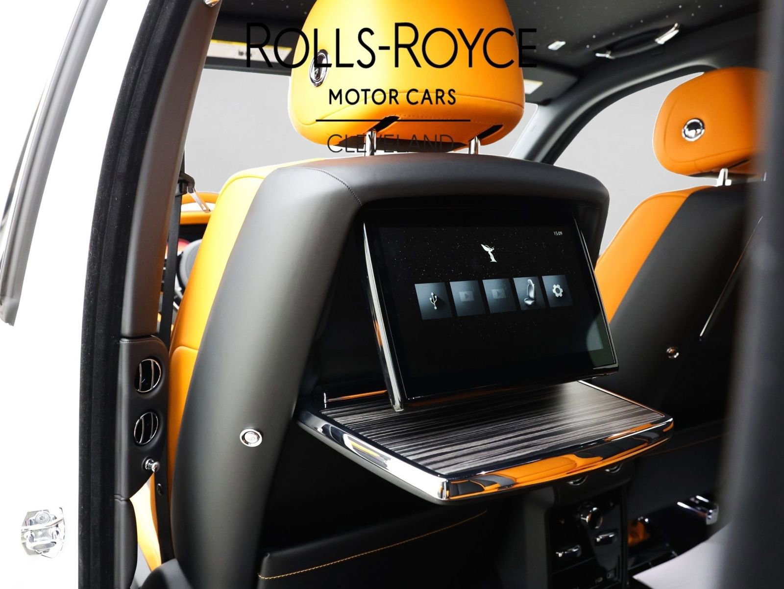 New 2026 Rolls-Royce Cullinan AWD/4WD image 15