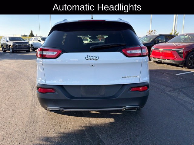 Used 2015 Jeep Cherokee Limited FWD image 4
