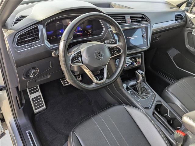 Used 2023 Volkswagen Tiguan SE R-Line image 12