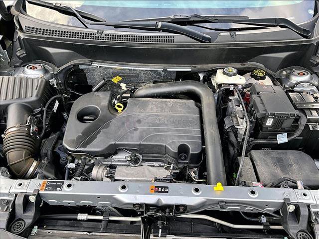Used 2023 Chevrolet Equinox LS image 11