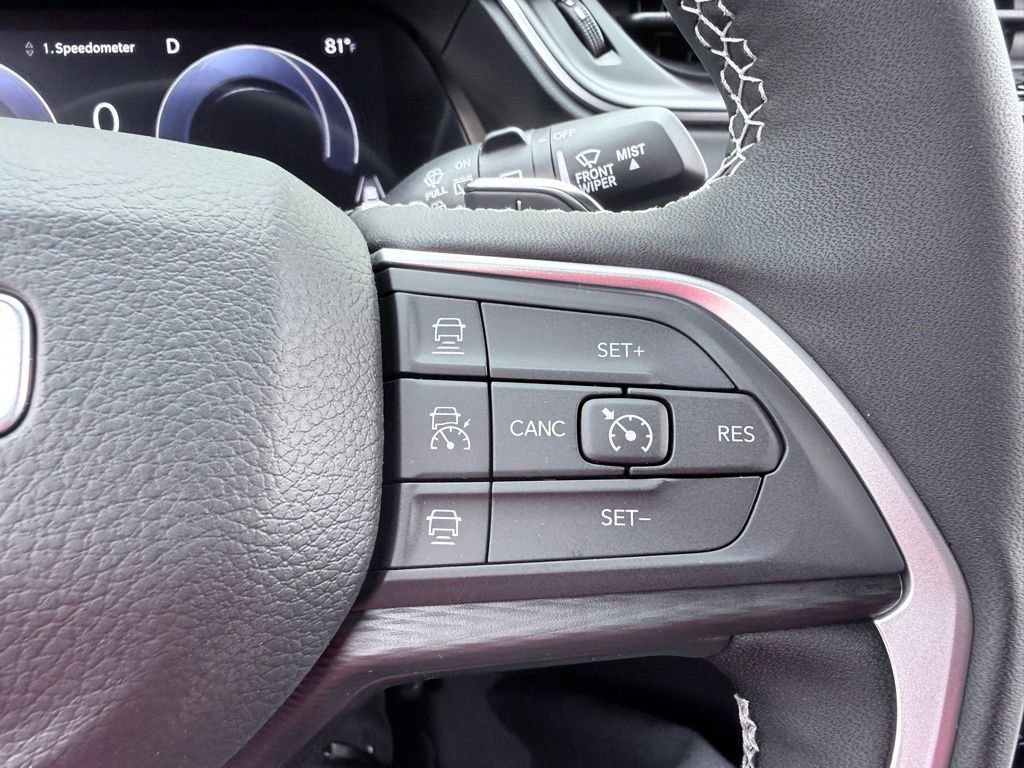 New 2025 Jeep Grand Cherokee Laredo image 13