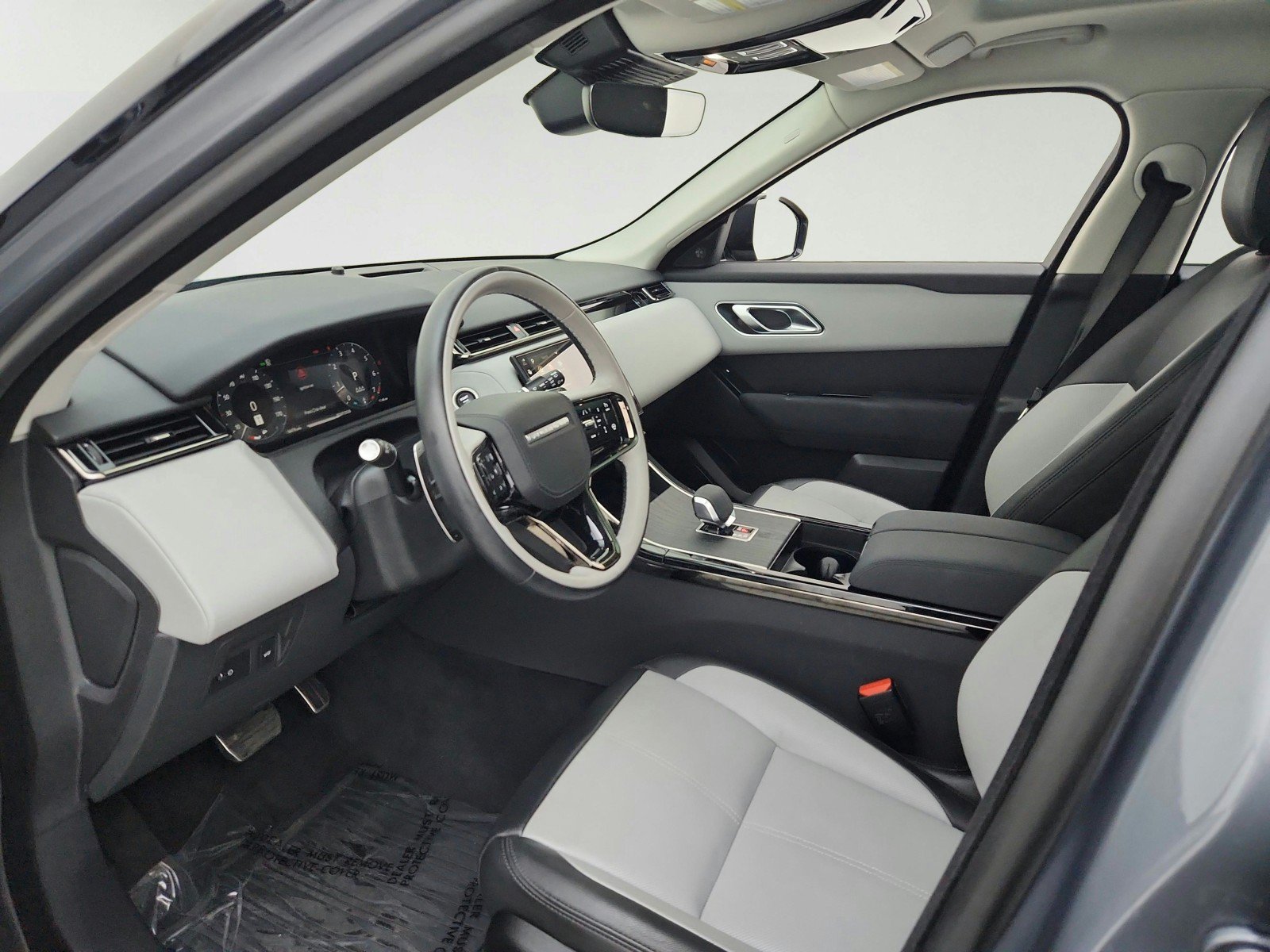 Used 2025 Land Rover Range Rover Velar Dynamic SE AWD/4WD image 21