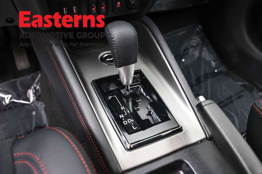 Used 2025 Mitsubishi Outlander Sport AWD image 12