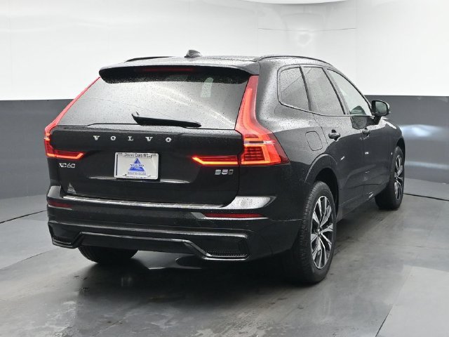 Used 2024 Volvo XC60 B5 Plus w/ Protection Package Premier AWD/4WD image 8