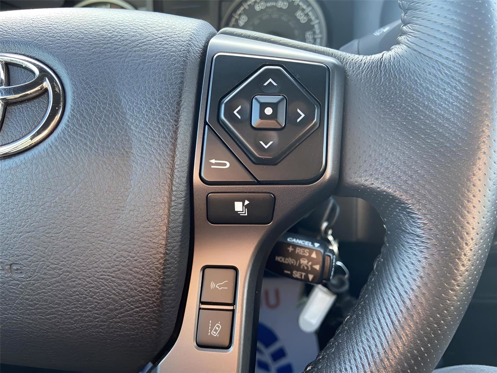 Used 2022 Toyota Tacoma TRD Sport image 27