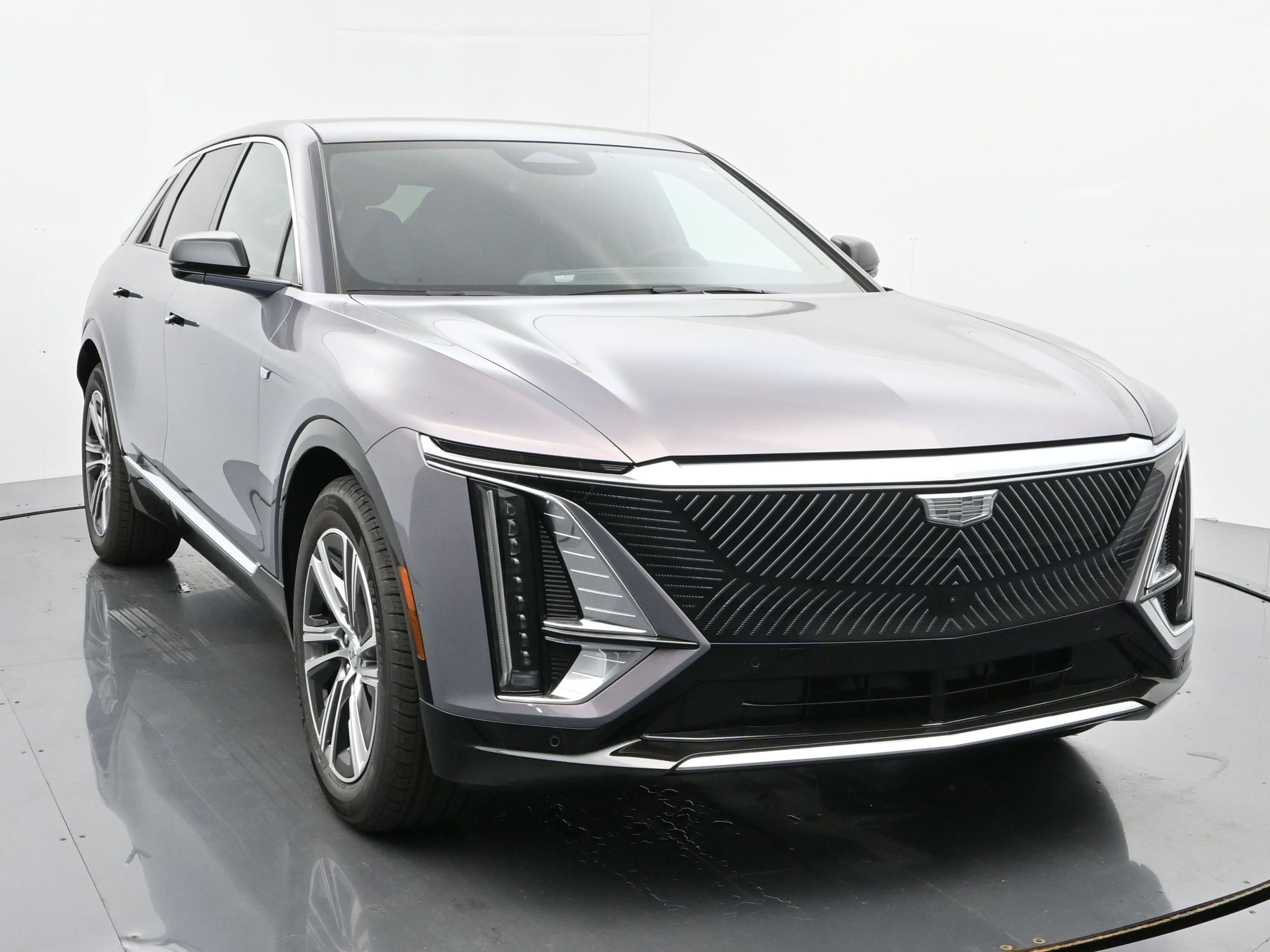 New 2026 Cadillac Lyriq Luxury image 8