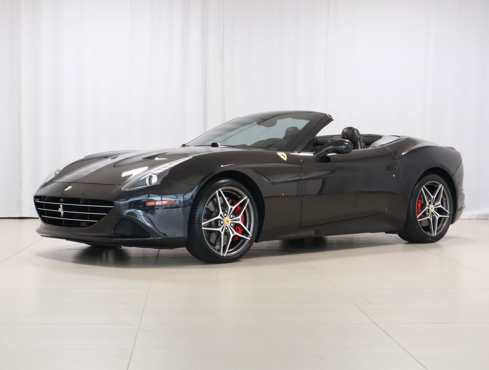 Used 2016 Ferrari California T RWD video 2