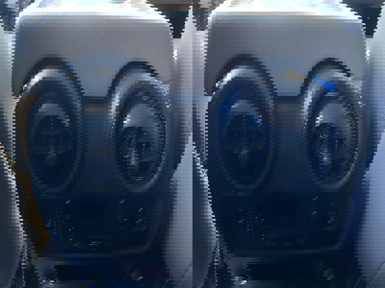 Used 2005 HUMMER H2 SUV w/ Preferred Equipment Group image 53