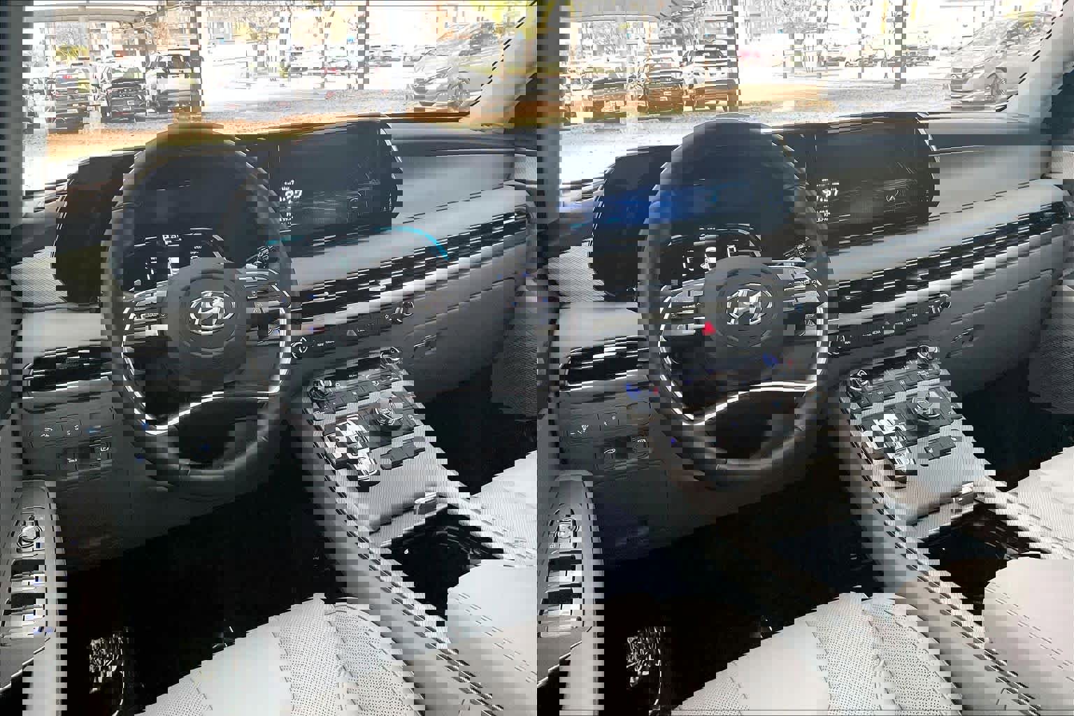 Used 2025 Hyundai Palisade SEL FWD image 18