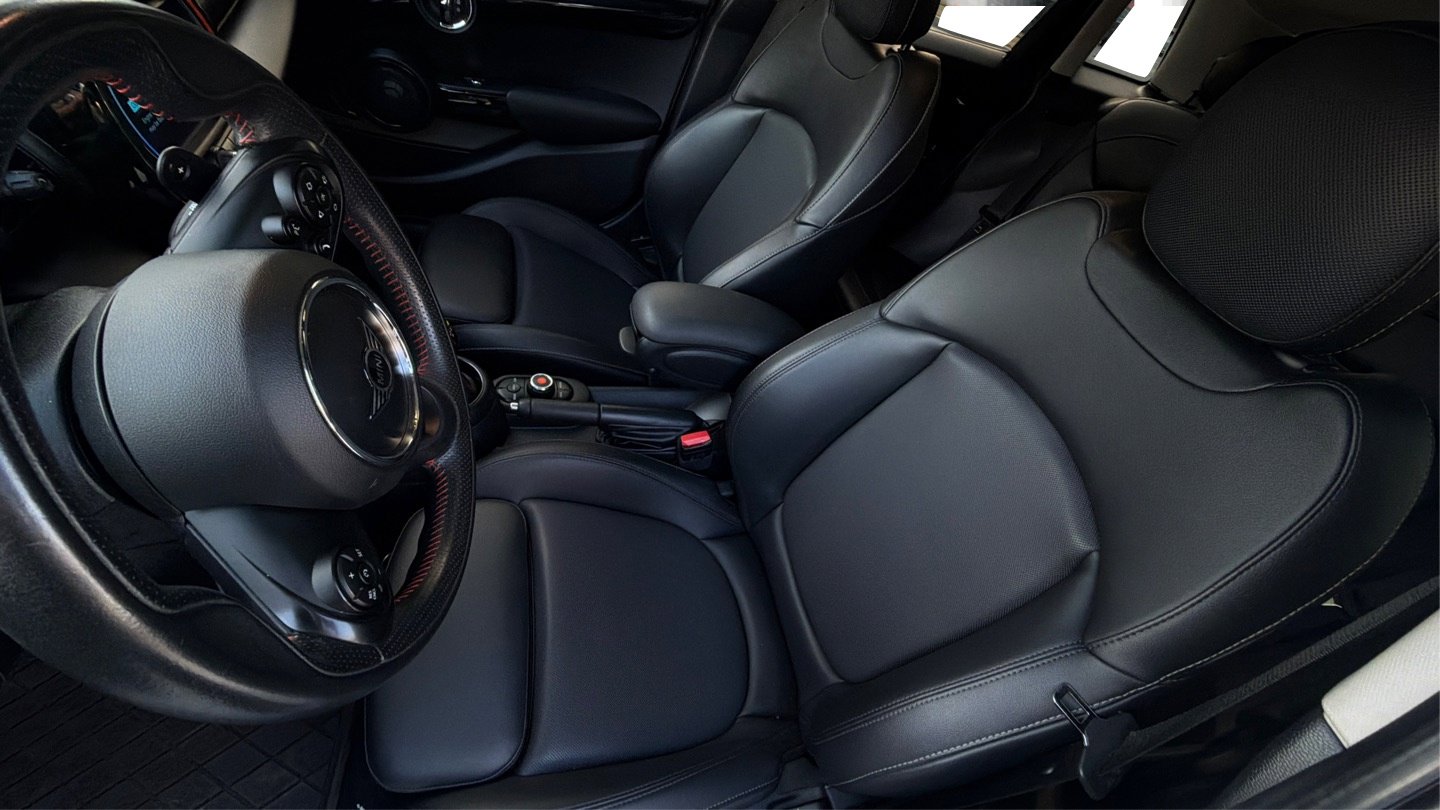 Used 2021 MINI Cooper S w/ Premium Package image 11