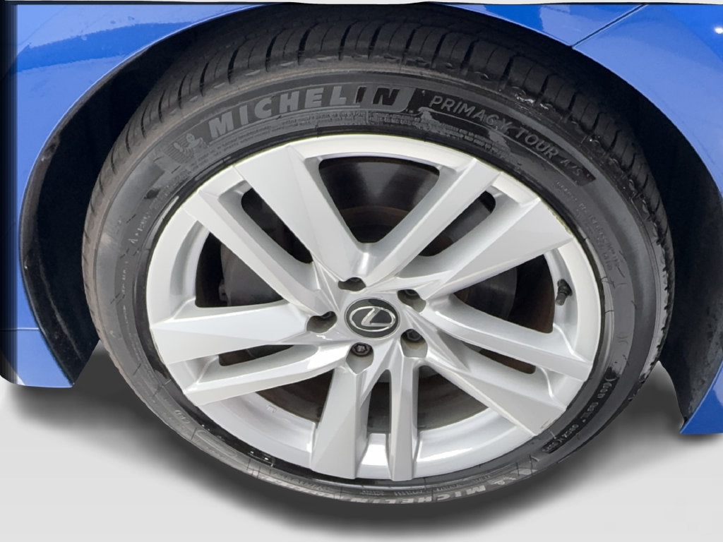 Used 2024 Lexus IS 300 w/ Comfort Package RWD image 16