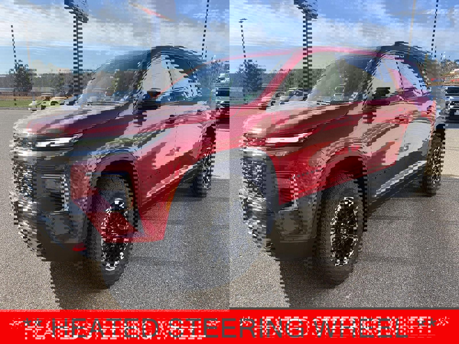 Used 2025 Chevrolet Traverse Z71 w/ Driver Confidence Package image 3