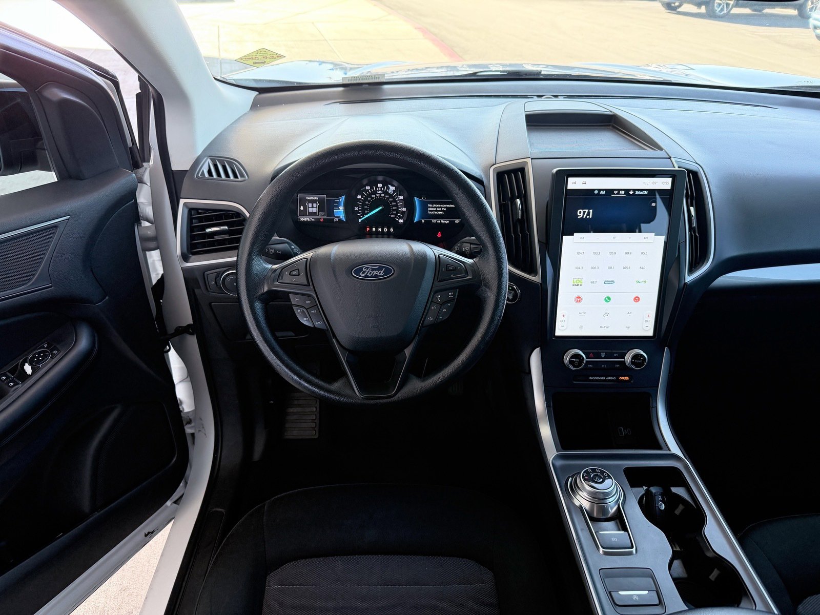 Used 2022 Ford Edge SE w/ Black Appearance Package image 12