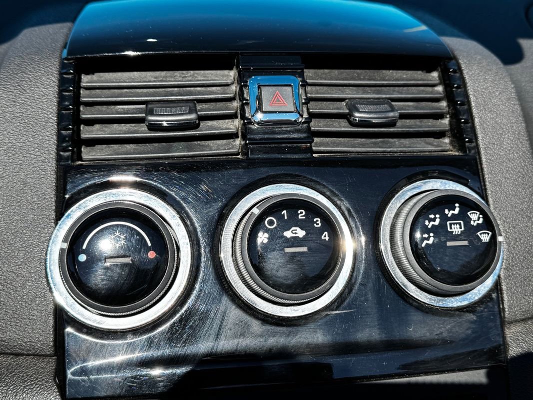 Used 2009 Saturn Sky Red Line RWD image 15