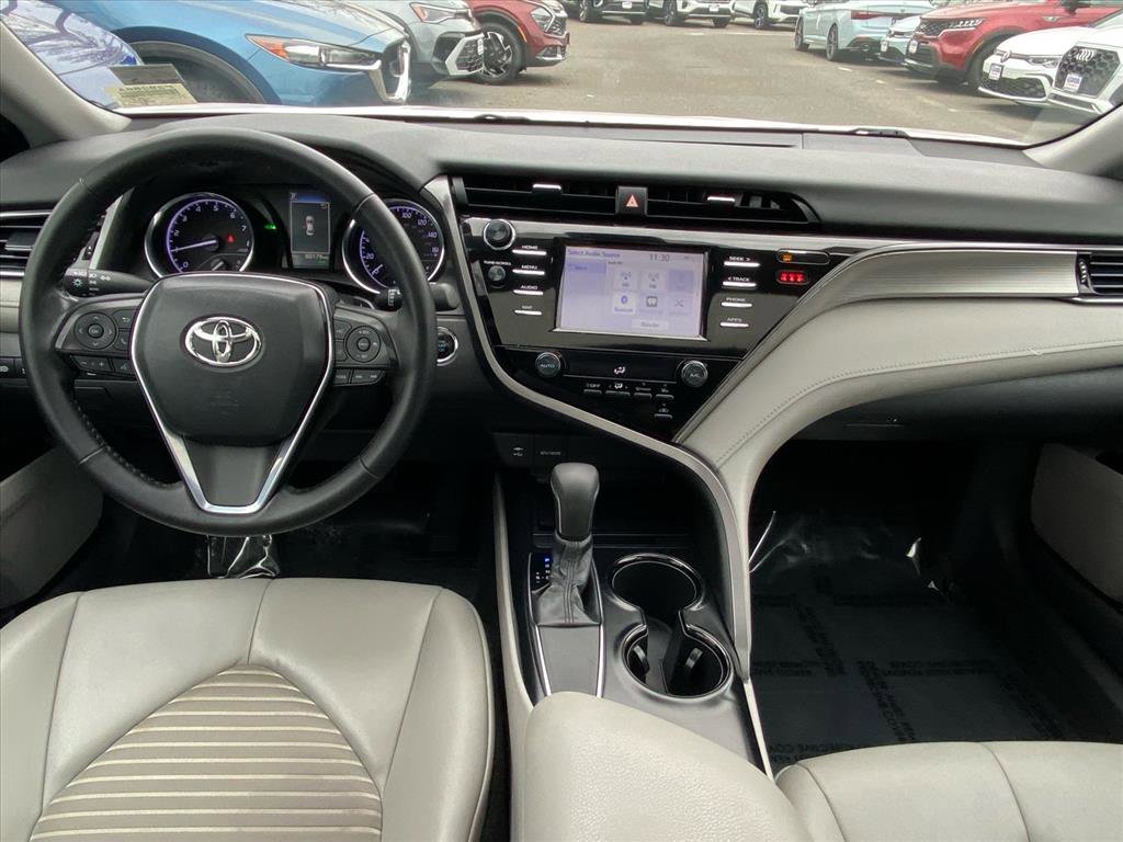 Used 2019 Toyota Camry SE image 12