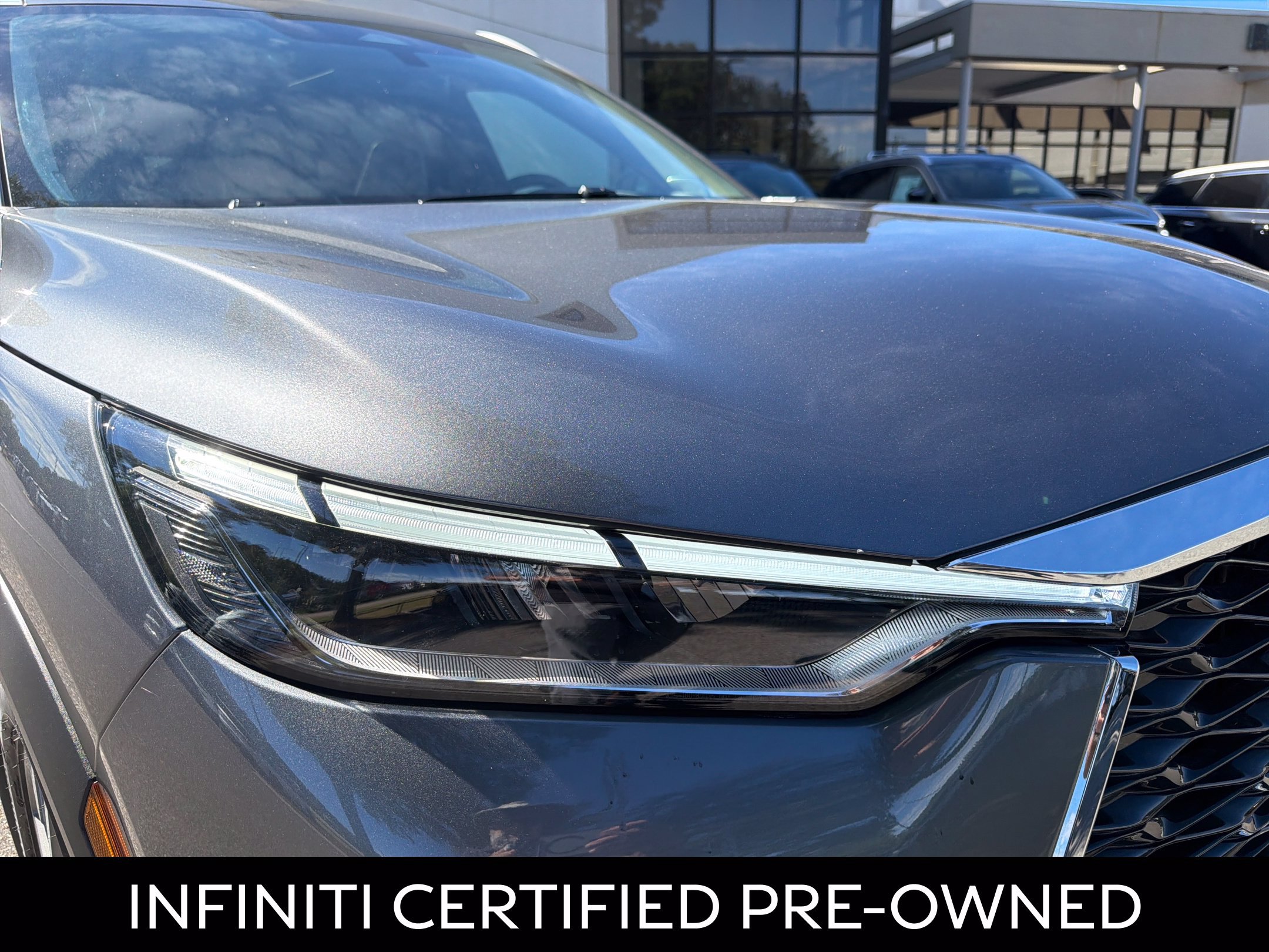 Certified 2025 INFINITI QX60 Luxe w/ Vision Package AWD/4WD image 14