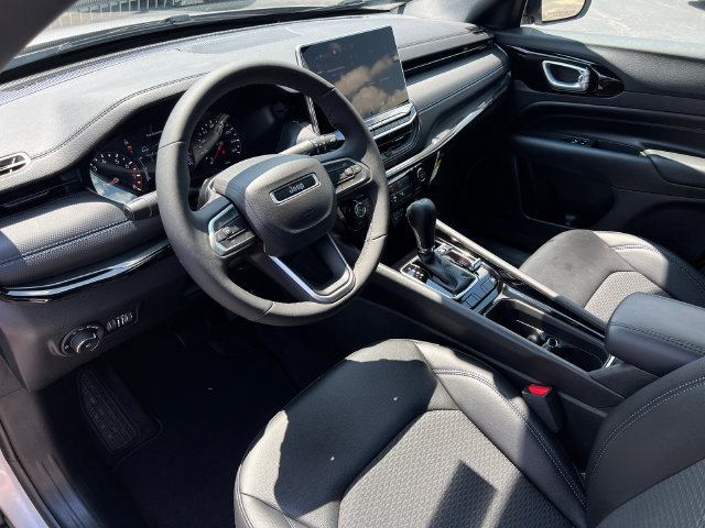 New 2026 Jeep Compass Latitude AWD/4WD image 26