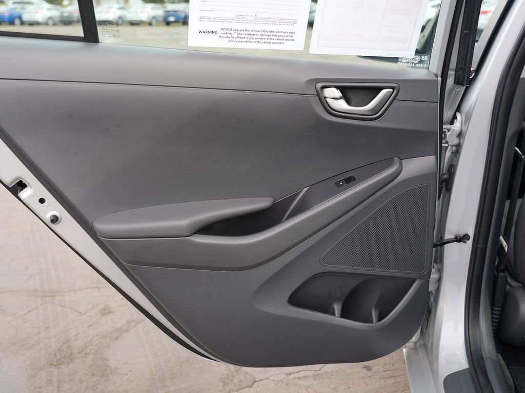 Used 2018 Hyundai Ioniq Blue FWD image 19