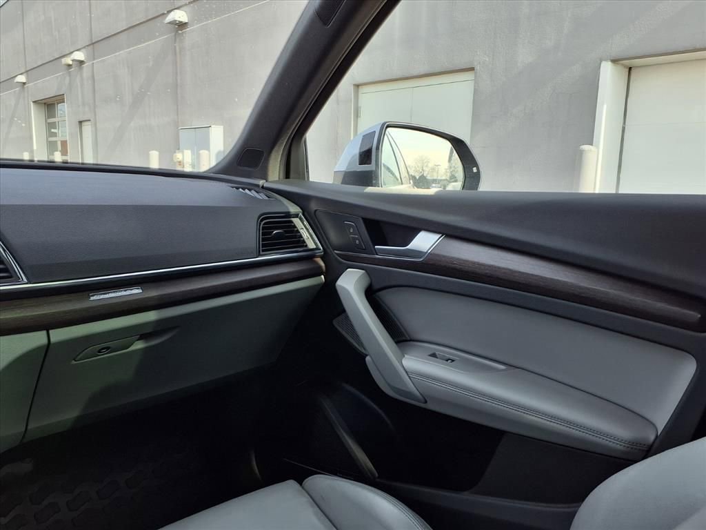 Used 2022 Audi Q5 2.0T Premium Plus image 25