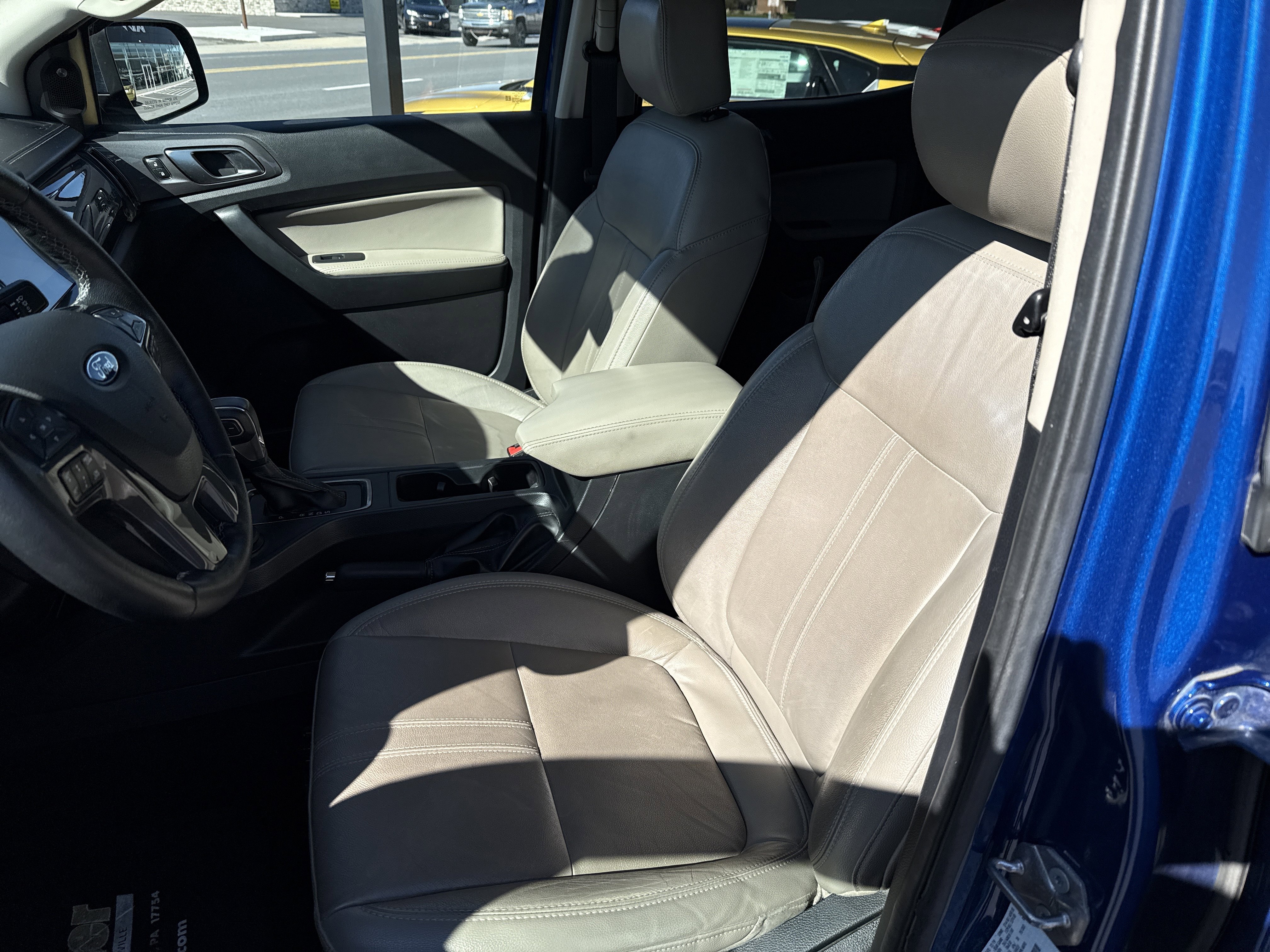 Used 2020 Ford Ranger Lariat w/ Equipment Group 501A Mid image 12