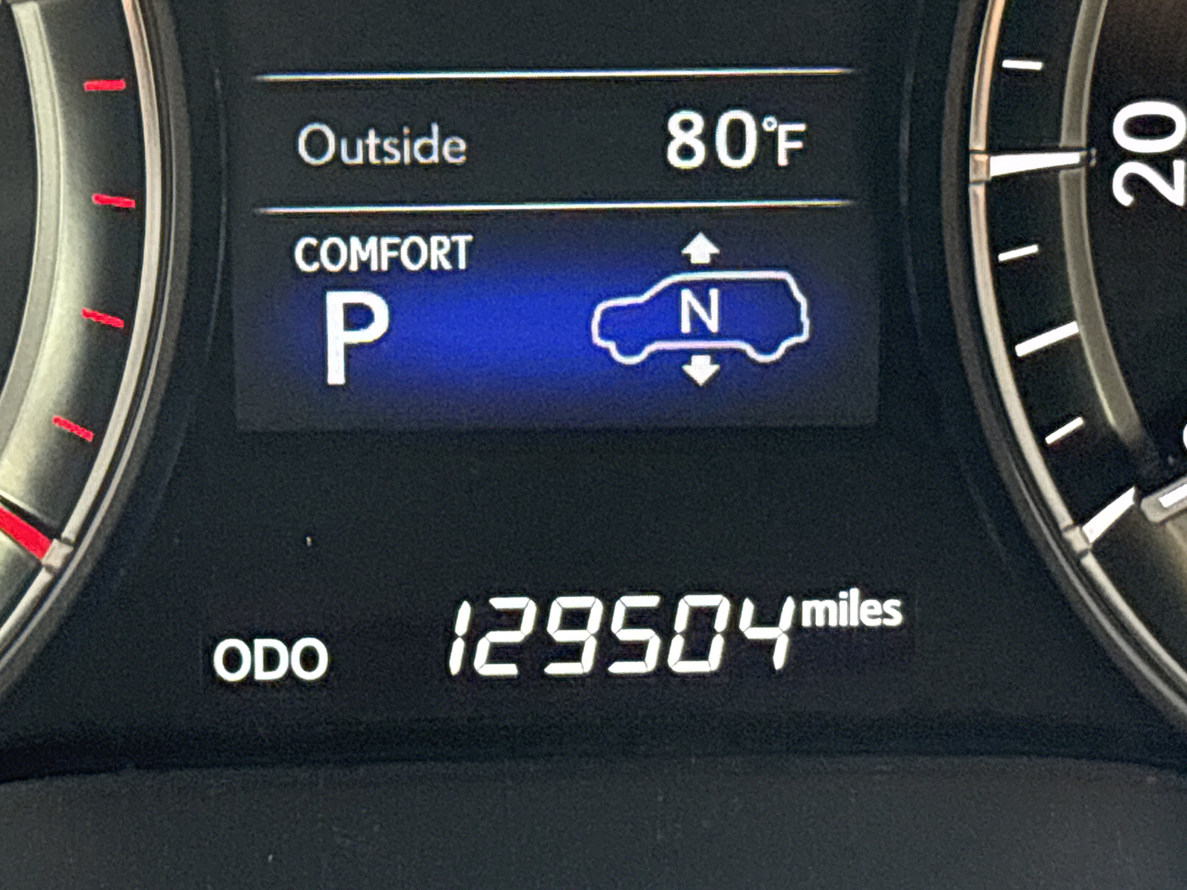 Used 2017 Lexus LX 570 4WD w/ Luxury Package image 22