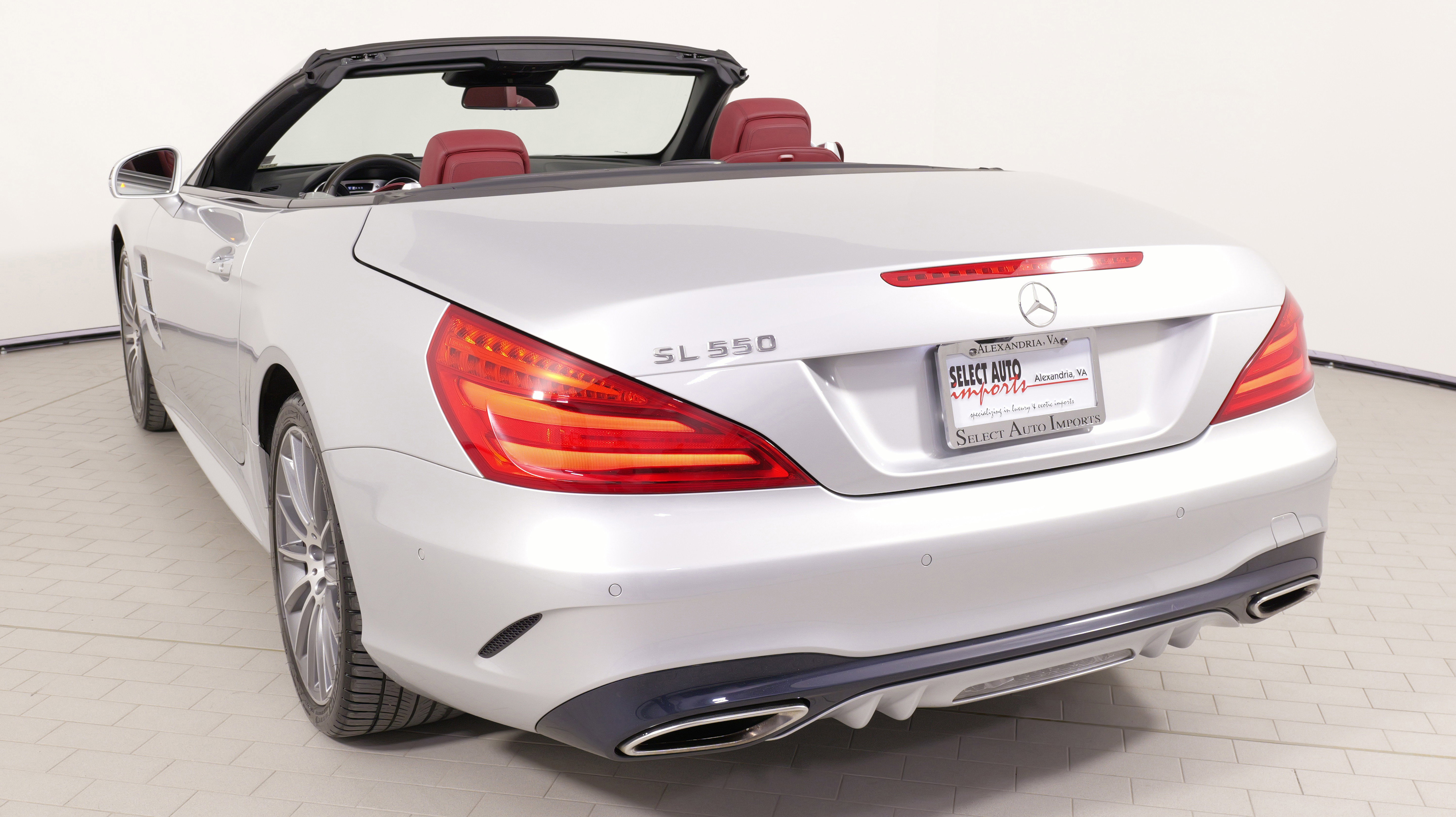 Used 2019 Mercedes-Benz SL 550 image 17