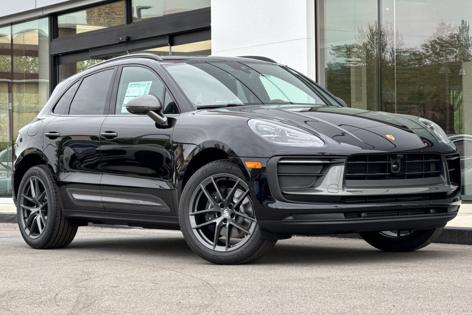 New 2025 Porsche Macan Turbo image 10