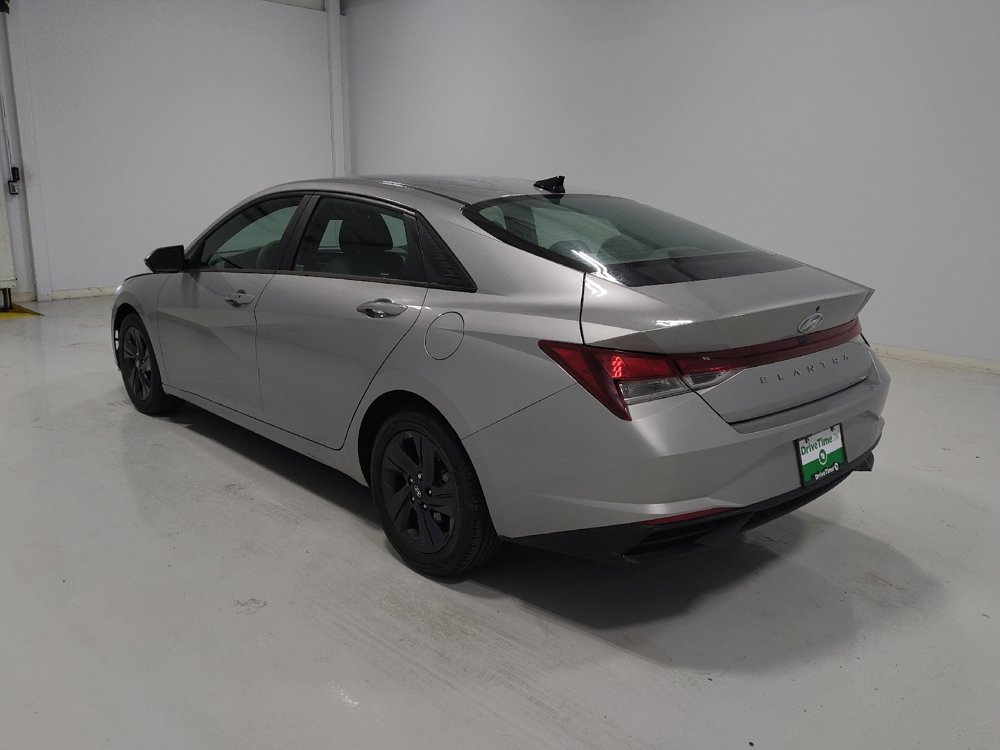 Used 2022 Hyundai Elantra SEL FWD image 5
