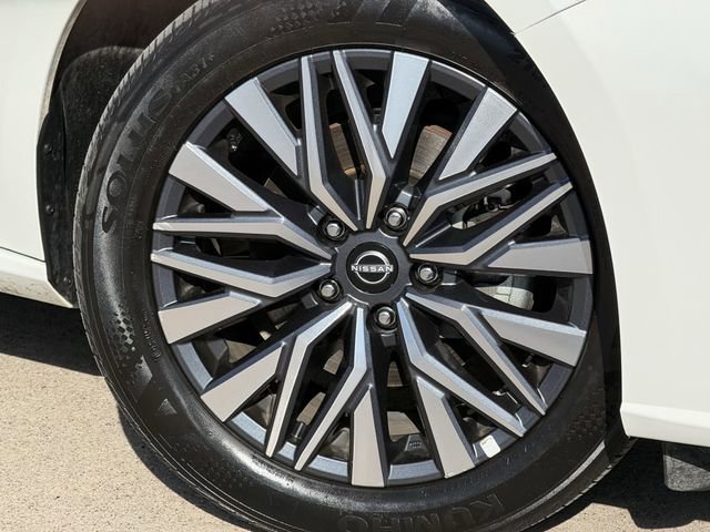 Used 2025 Nissan Altima 2.5 SV image 7