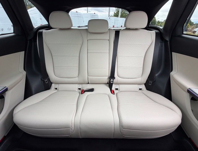 Used 2023 Mercedes-Benz GLC 300 4MATIC image 17
