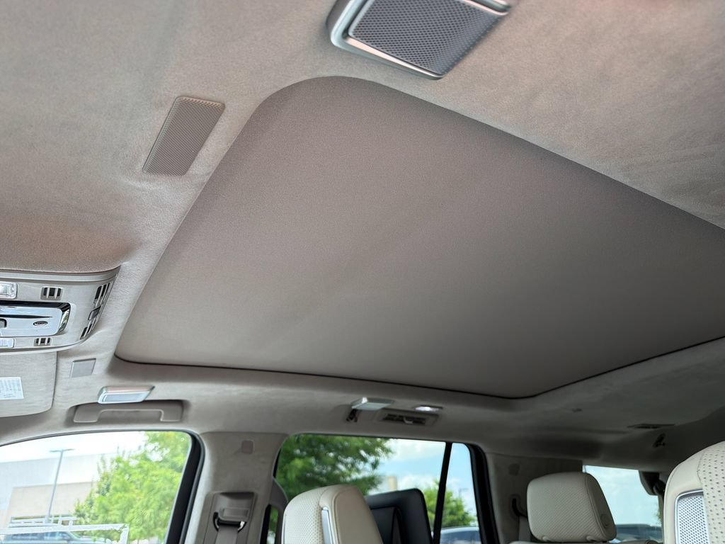 Certified 2026 Cadillac Escalade Platinum Sport w/ LPO, ONYX Package AWD/4WD image 32
