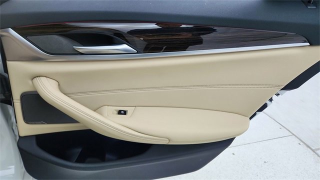 Used 2021 BMW 530i w/ Premium Package image 27