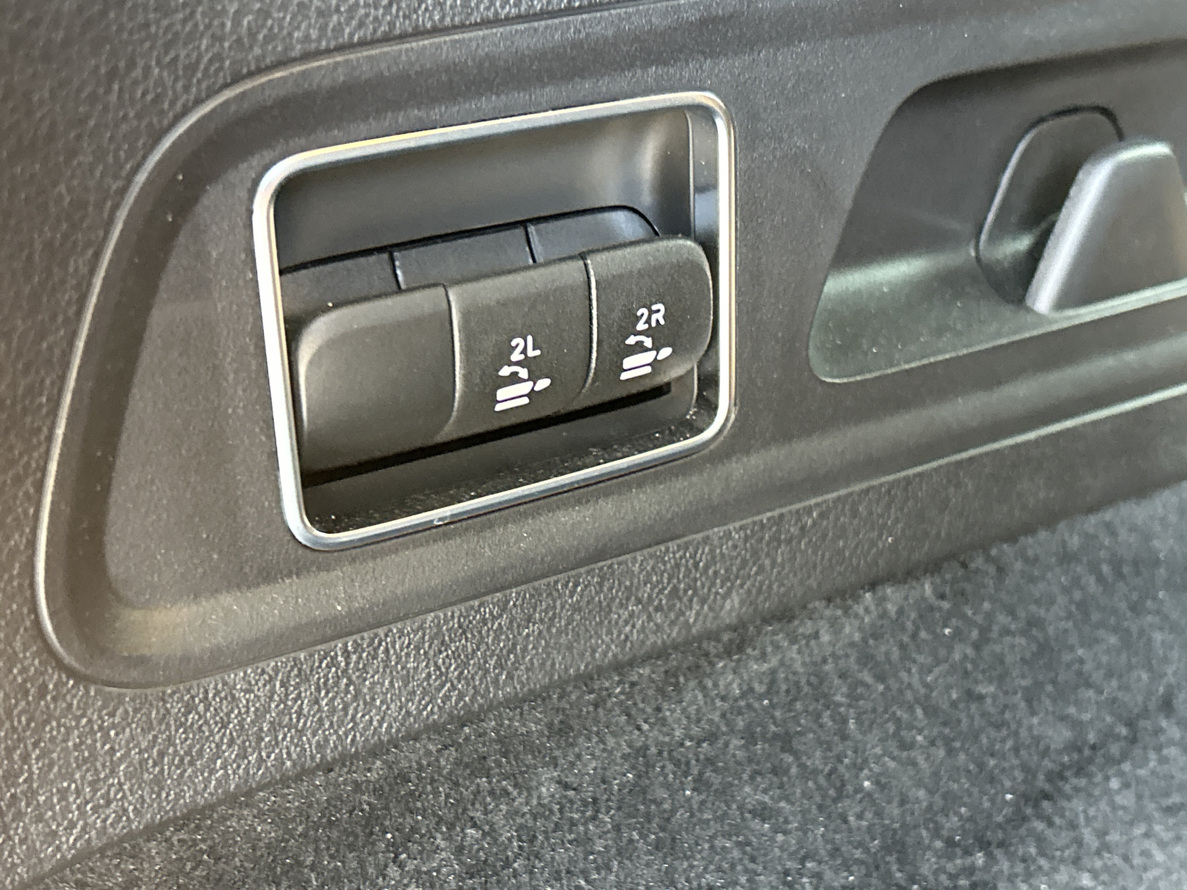 Certified 2024 Mercedes-Benz GLS 450 4MATIC image 11